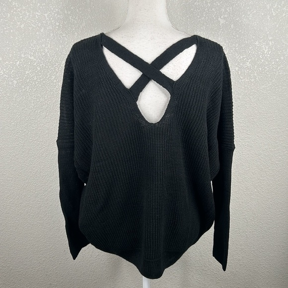 Forever 21 Black Knit V-Neck Open Knit Long Sleeve Sweater Size Small New! - Picture 5 of 9